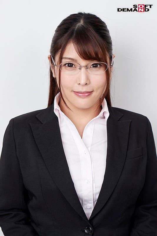 SOD女子社員 野球拳 ロケの手伝いをする女子社員に突撃！ 編成部 桜庭洋子