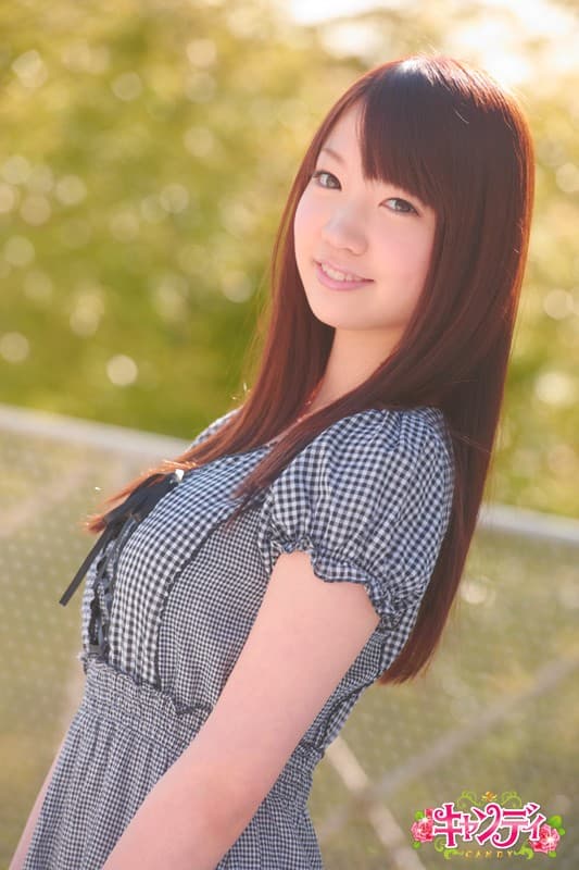 奇跡の美巨乳18歳美少女 初めての絶頂体験 鈴木心春
