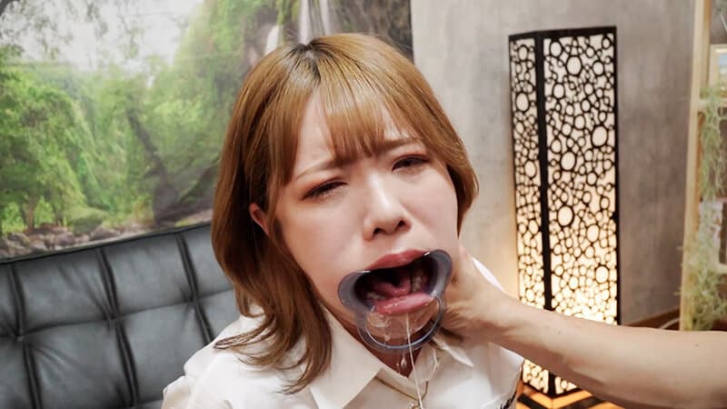 ～喉奥姦通～ イラマチオ 二宮もも